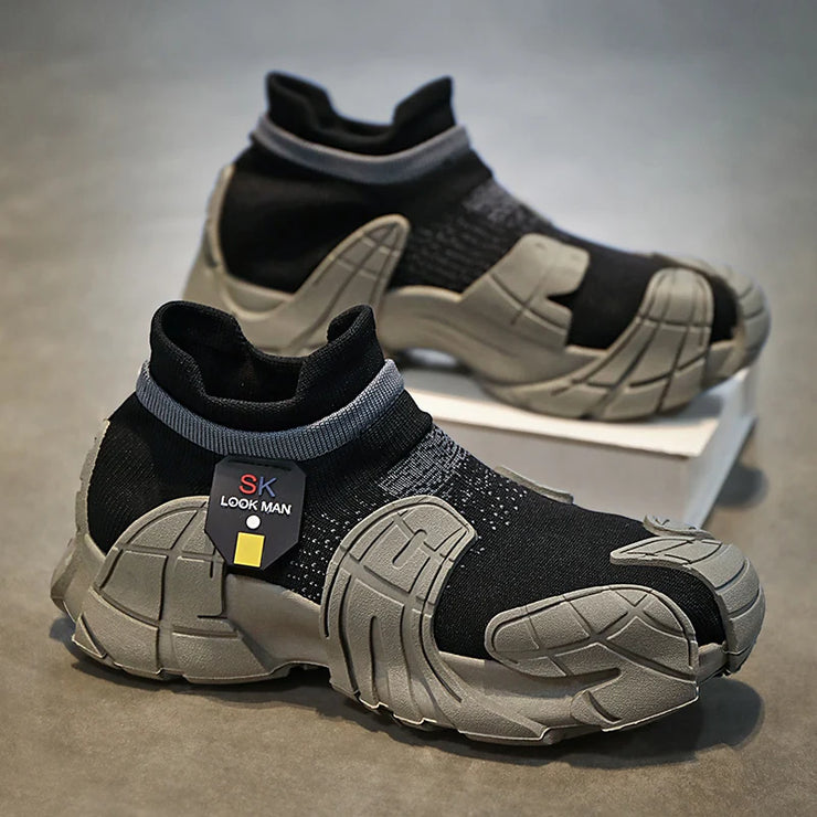 Trendy men's mecha shoes breathable knitted casual sports shoes mid top socks shoes comfortable sock sneakers Sock-like shoes
