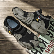 Trendy men's mecha shoes breathable knitted casual sports shoes mid top socks shoes comfortable sock sneakers Sock-like shoes