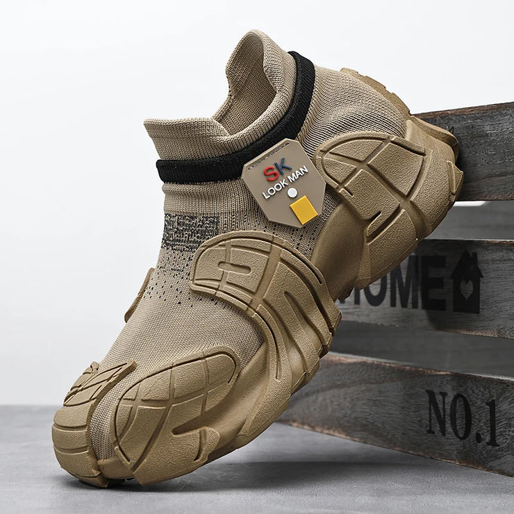 Trendy men's mecha shoes breathable knitted casual sports shoes mid top socks shoes comfortable sock sneakers Sock-like shoes