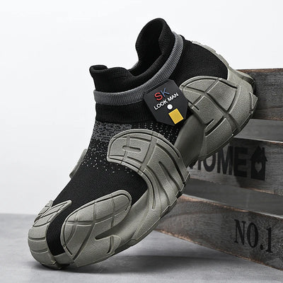 Trendy men's mecha shoes breathable knitted casual sports shoes mid top socks shoes comfortable sock sneakers Sock-like shoes