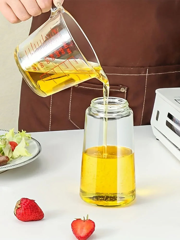 Dual purpose kitchen oil spray can leakproof oil can glass spray bottle kitchen household Plastic or glass bottle body