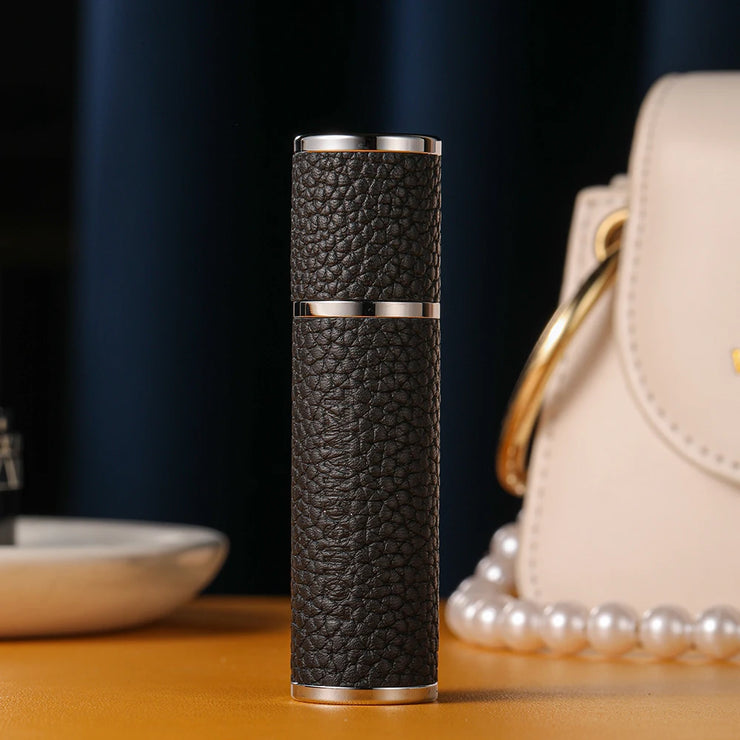 Louischanzl Perfume Atomizer Bottle magnet  Portable leather Sprayer for Boarding Tight Sealing Travel Perfume Spray gift 5ml