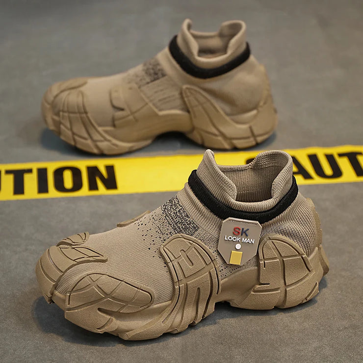 Trendy men's mecha shoes breathable knitted casual sports shoes mid top socks shoes comfortable sock sneakers Sock-like shoes