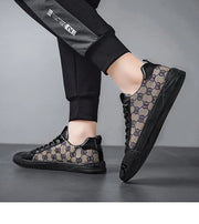 Luxury Black Men's Canvas Sneakers Designer Flat Vulcanized Shoes Men Low Top Casual Skateboard Shoes For Men Fashion Sneakers