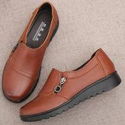Elderly Walking Flat Shoes Breathable Thick Sole Sneakers Suitable for Going Beach Side Wear