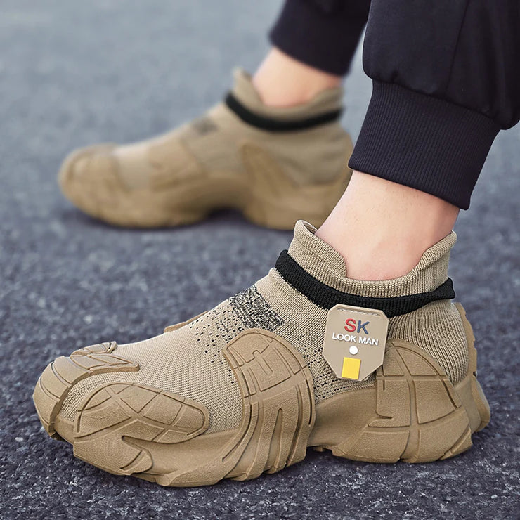 Trendy men's mecha shoes breathable knitted casual sports shoes mid top socks shoes comfortable sock sneakers Sock-like shoes