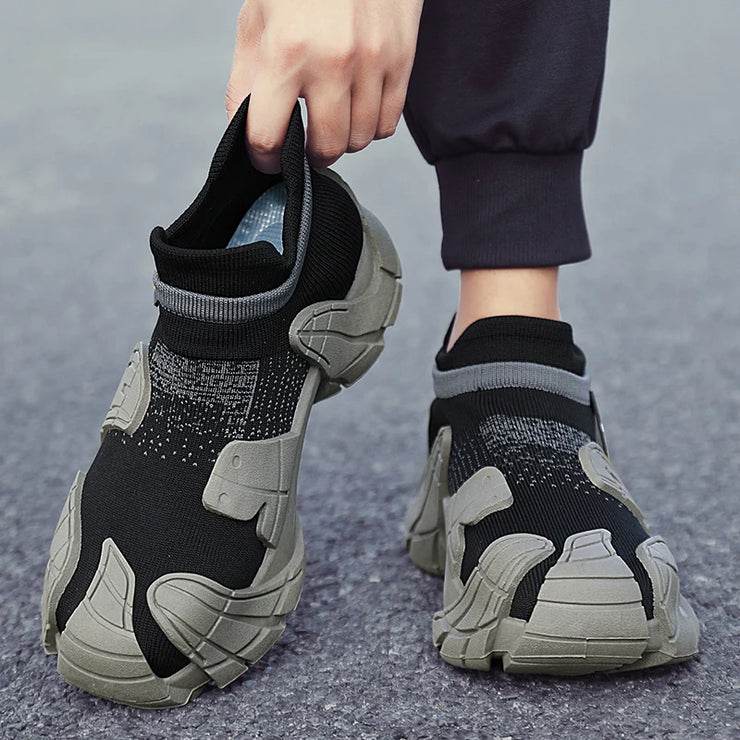 Trendy men's mecha shoes breathable knitted casual sports shoes mid top socks shoes comfortable sock sneakers Sock-like shoes